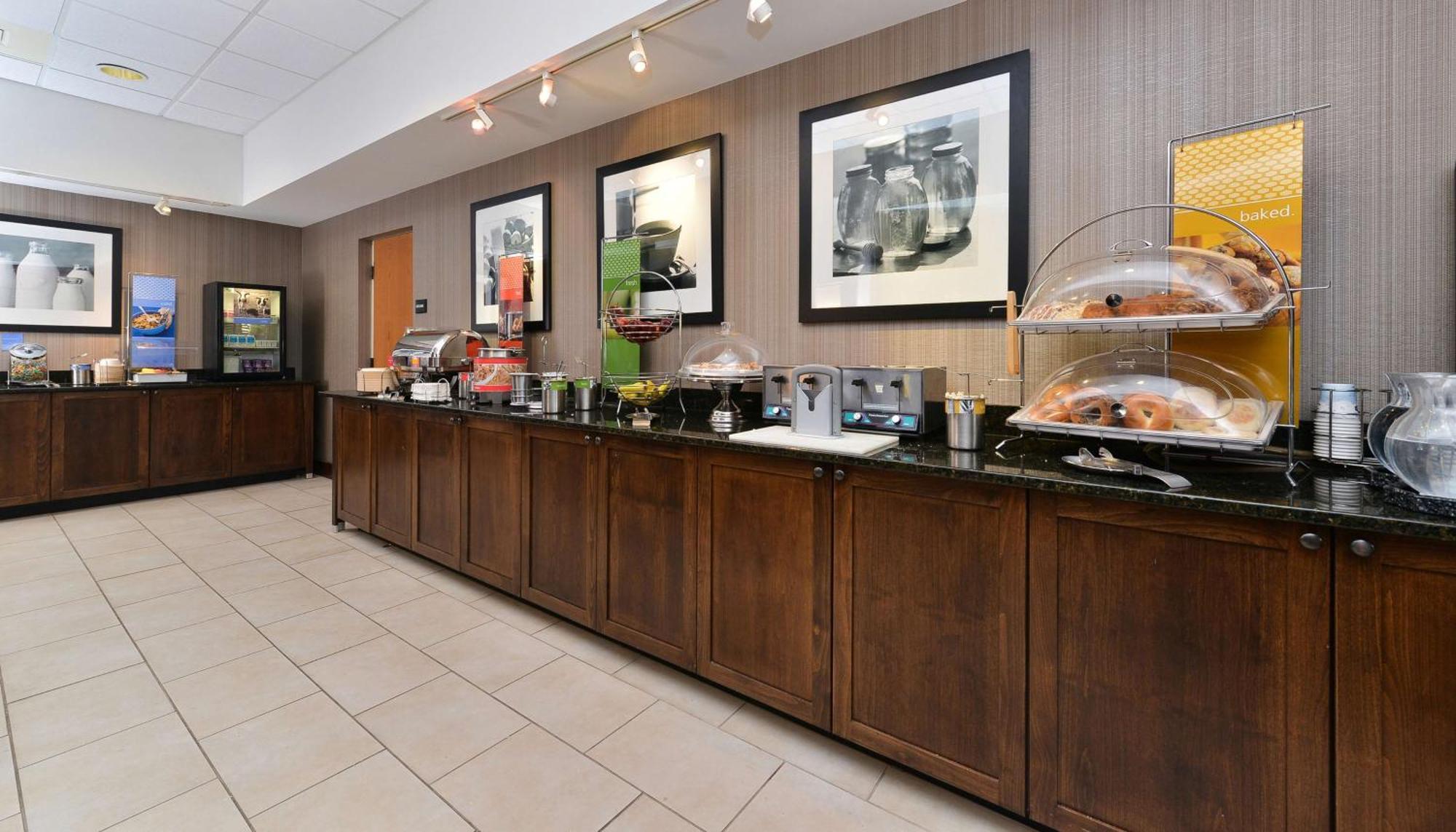 Hampton Inn Chicago-Carol Stream Exterior foto
